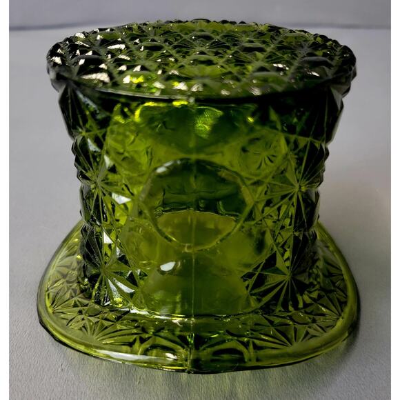 Fenton Vintage Emerald Daisy & Button Top Hat Embossed Texture Vase 3.4" Tall - Picture 11 of 14